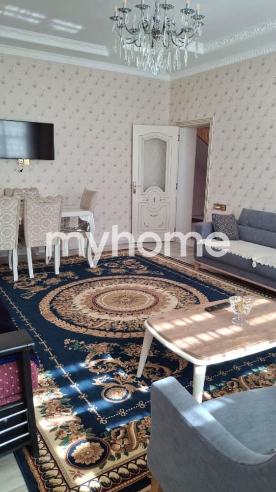 Binə qəsəbəsində 200m² həyət evi satılır Binə qəsəbəsində 200m² həyət evi satılır