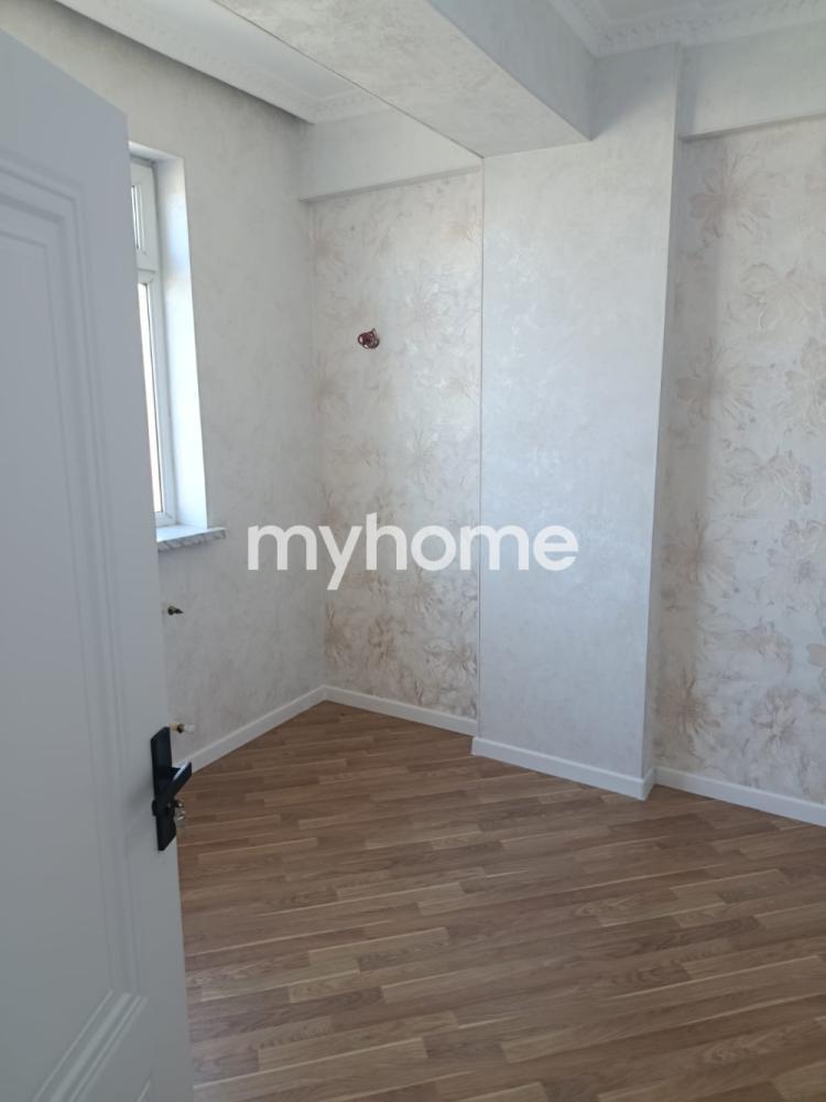 Masazır qəsəbəsi 70m² mənzil satılır