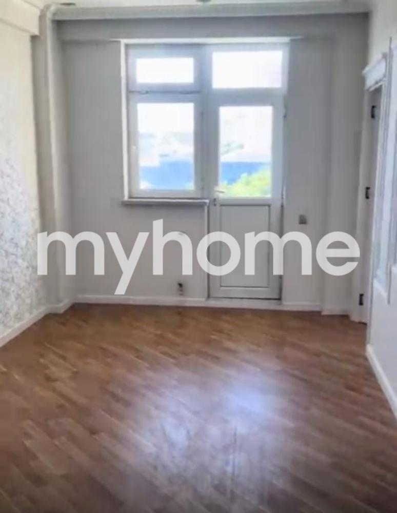 Masazır qəsəbəsində 70m² mənzil satılır Masazır qəsəbəsində 70m² mənzil satılır