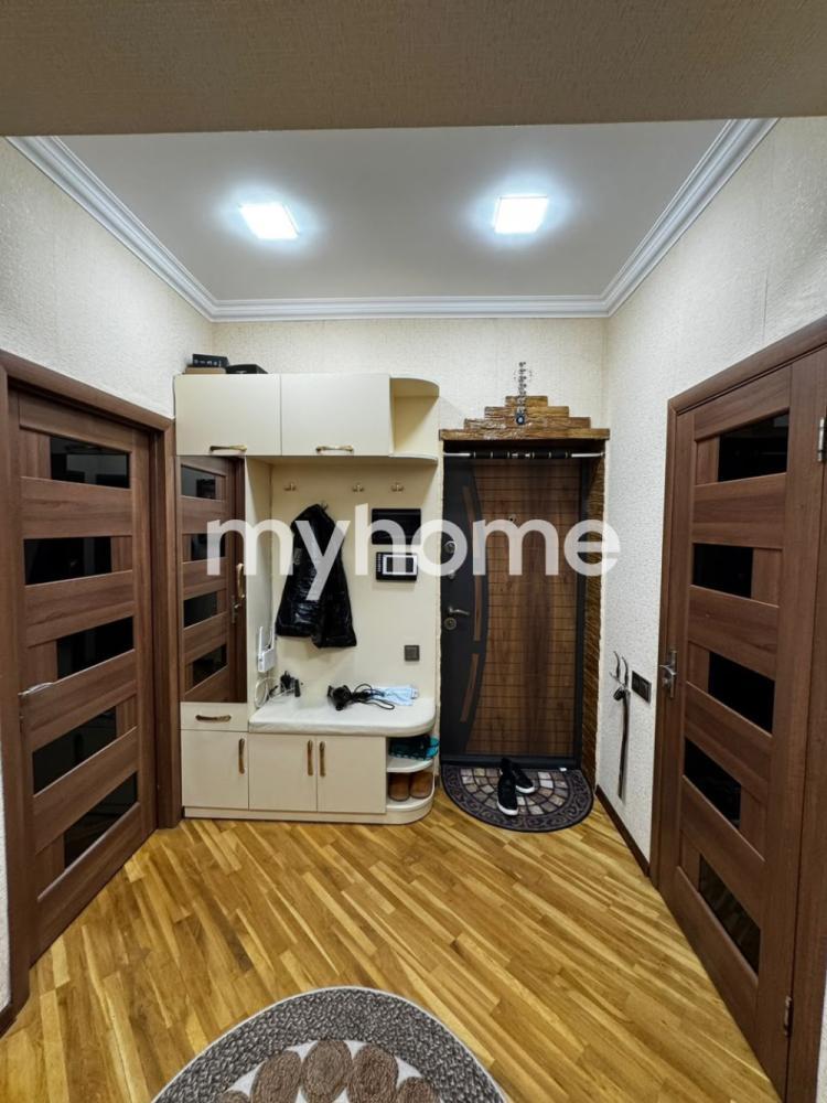 Masazır qəsəbəsi 70m² mənzil satılır