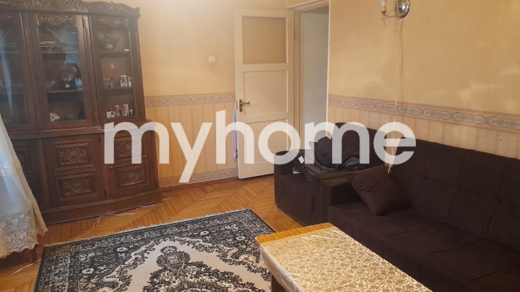 Ağ şəhər qəsəbəsi 60m² mənzil kirayə verilir