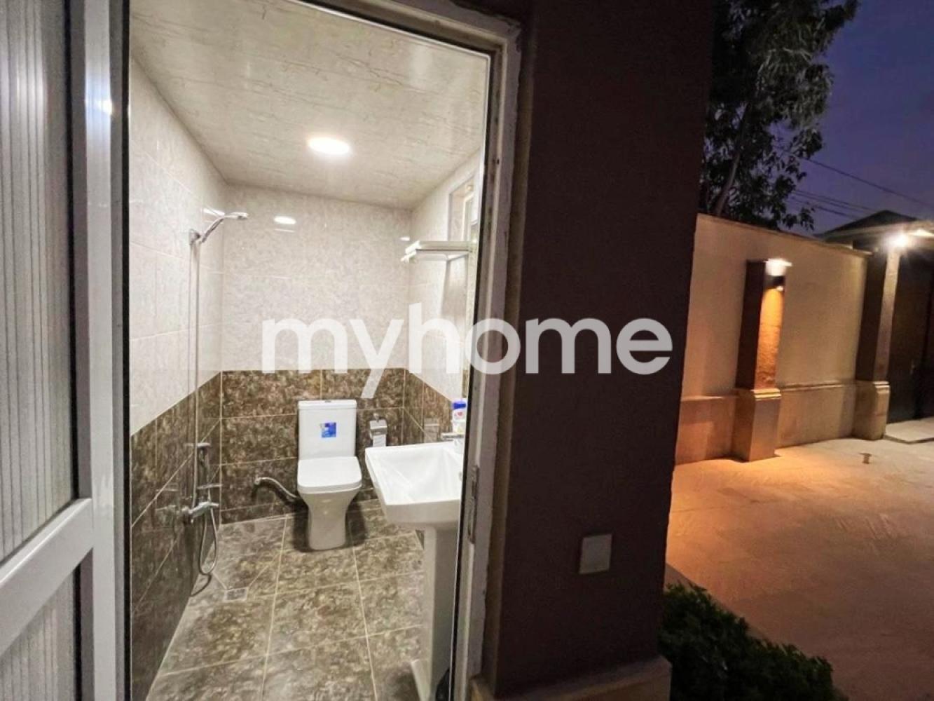 Binə qəsəbəsində 108m² həyət evi satılır Binə qəsəbəsində 108m² həyət evi satılır