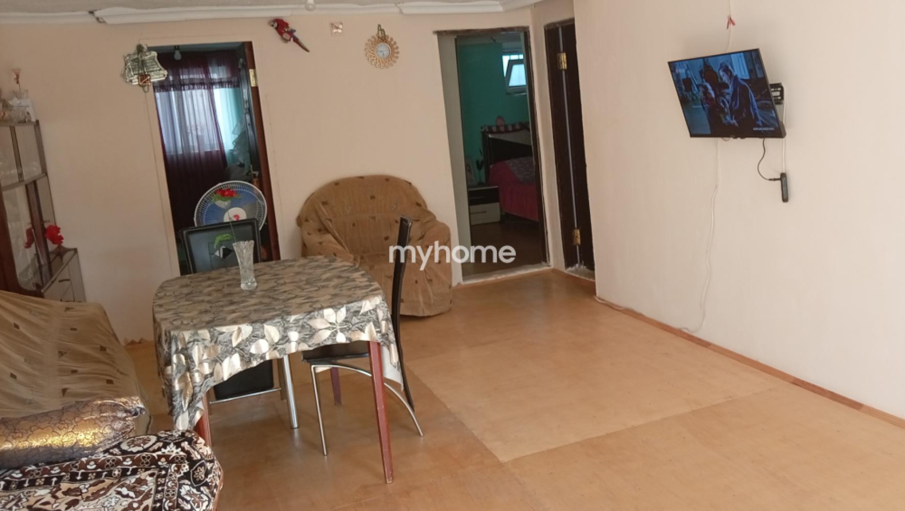 Binəqədi qəsəbəsi 101m² həyət evi satılır