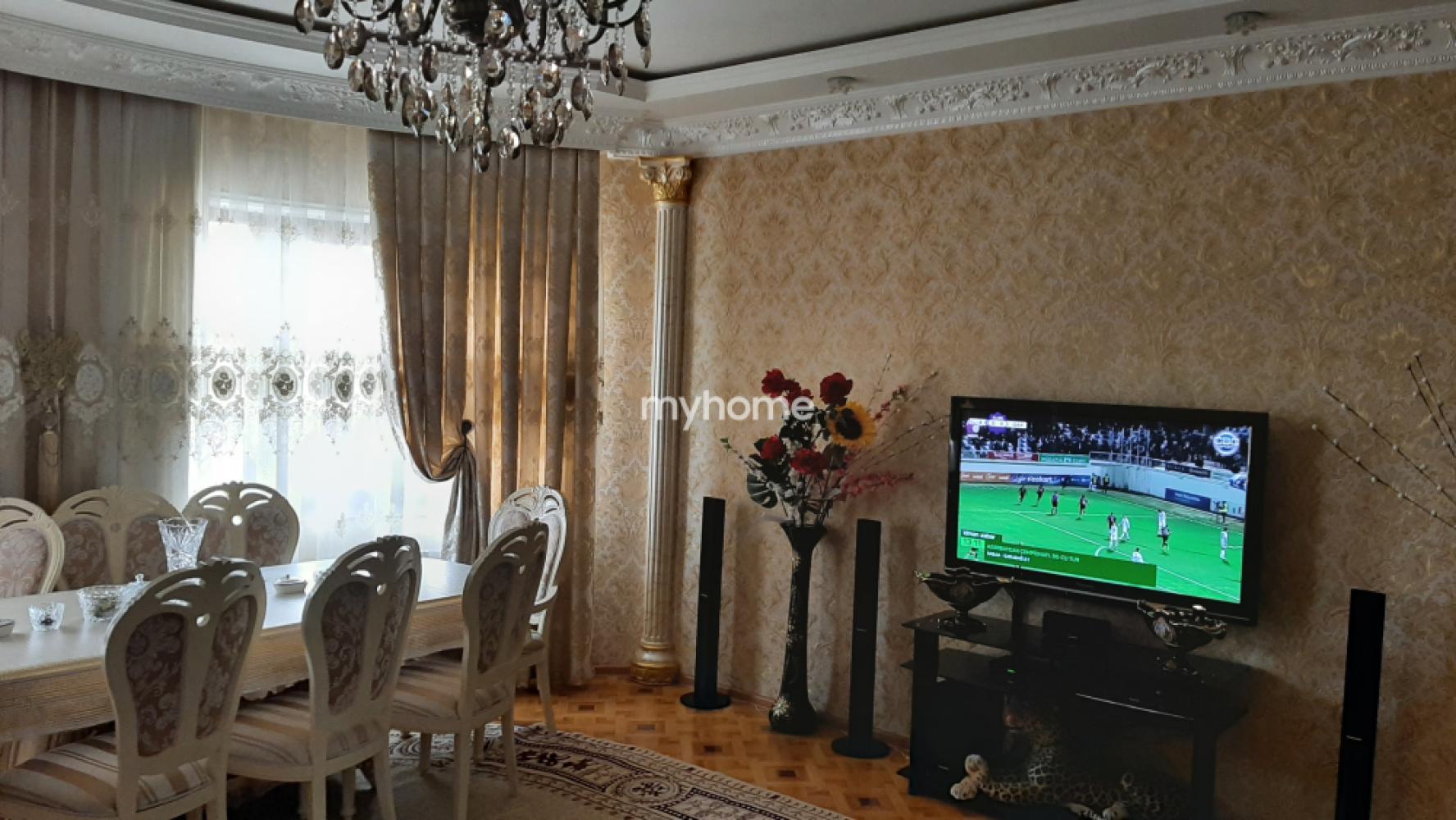Suraxanı qəsəbəsində 280m² həyət evi satılır Suraxanı qəsəbəsində 280m² həyət evi satılır