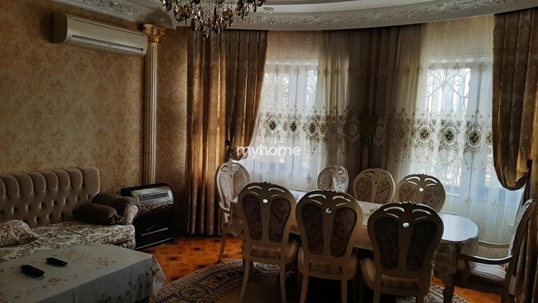 Suraxanı qəsəbəsində 280m² həyət evi satılır Suraxanı qəsəbəsində 280m² həyət evi satılır