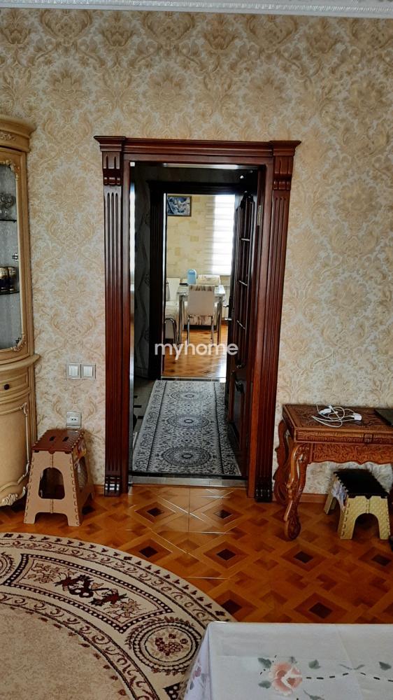 Suraxanı qəsəbəsində 280m² həyət evi satılır Suraxanı qəsəbəsində 280m² həyət evi satılır