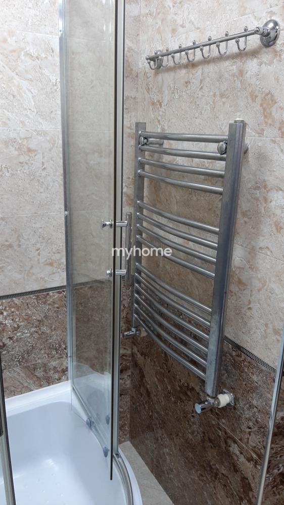Suraxanı qəsəbəsində 280m² həyət evi satılır Suraxanı qəsəbəsində 280m² həyət evi satılır