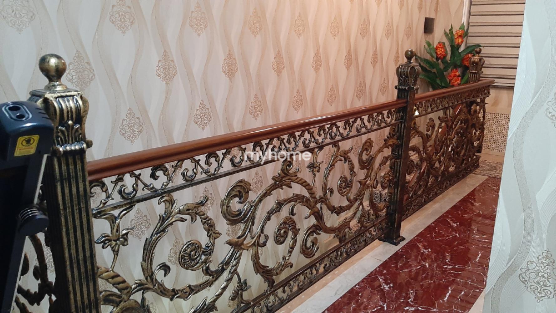 Suraxanı qəsəbəsində 280m² həyət evi satılır Suraxanı qəsəbəsində 280m² həyət evi satılır