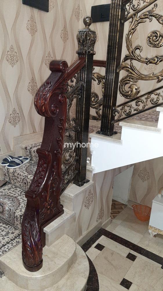 Suraxanı qəsəbəsində 280m² həyət evi satılır Suraxanı qəsəbəsində 280m² həyət evi satılır