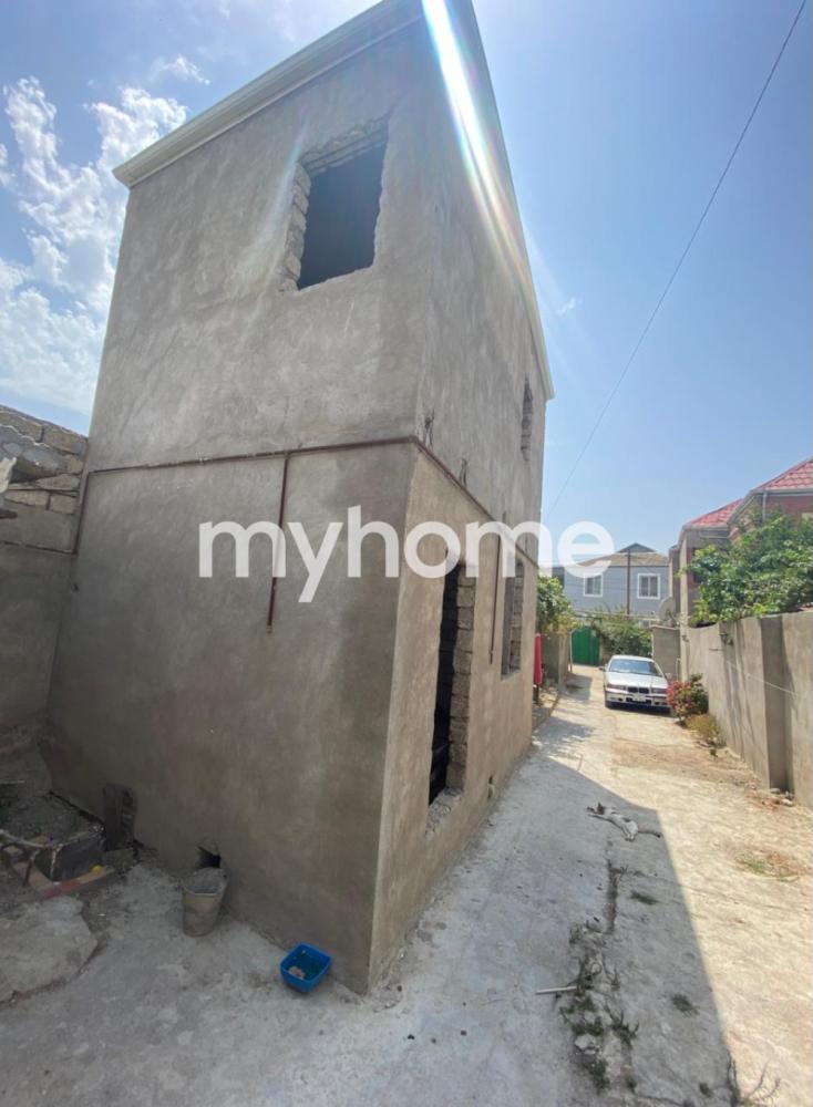 Yeni Ramana qəsəbəsində 70m² həyət evi satılır Yeni Ramana qəsəbəsində 70m² həyət evi satılır