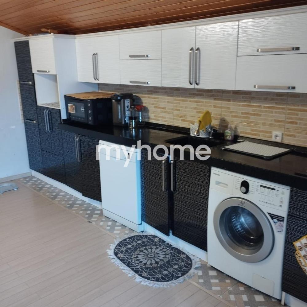 Günəşli qəsəbəsi 108m² mənzil satılır