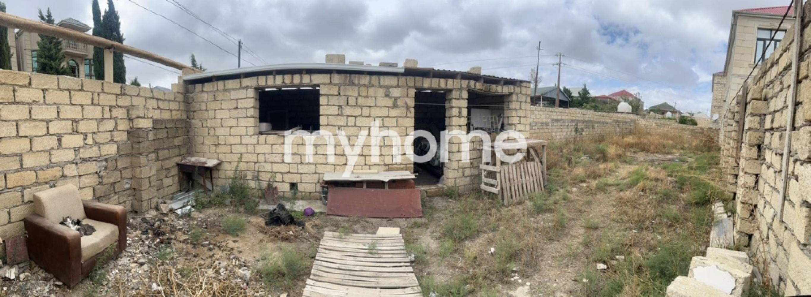 Binəqədi qəsəbəsində 220m² həyət evi satılır Binəqədi qəsəbəsində 220m² həyət evi satılır