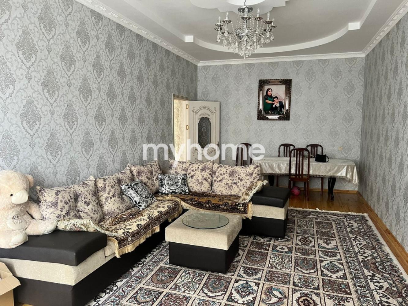 Binəqədi qəsəbəsi 220m² həyət evi satılır