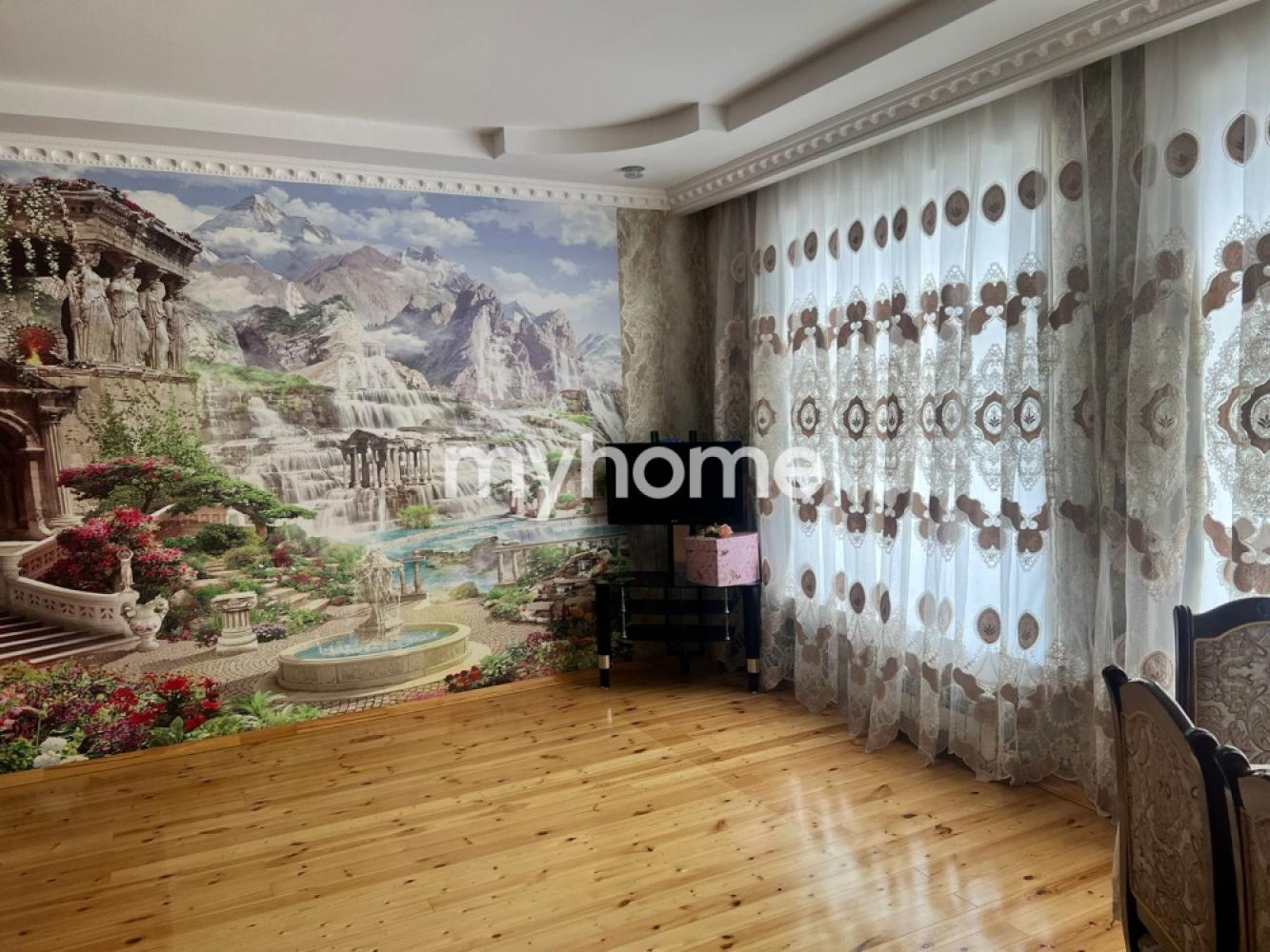 Binəqədi qəsəbəsində 220m² həyət evi satılır Binəqədi qəsəbəsində 220m² həyət evi satılır