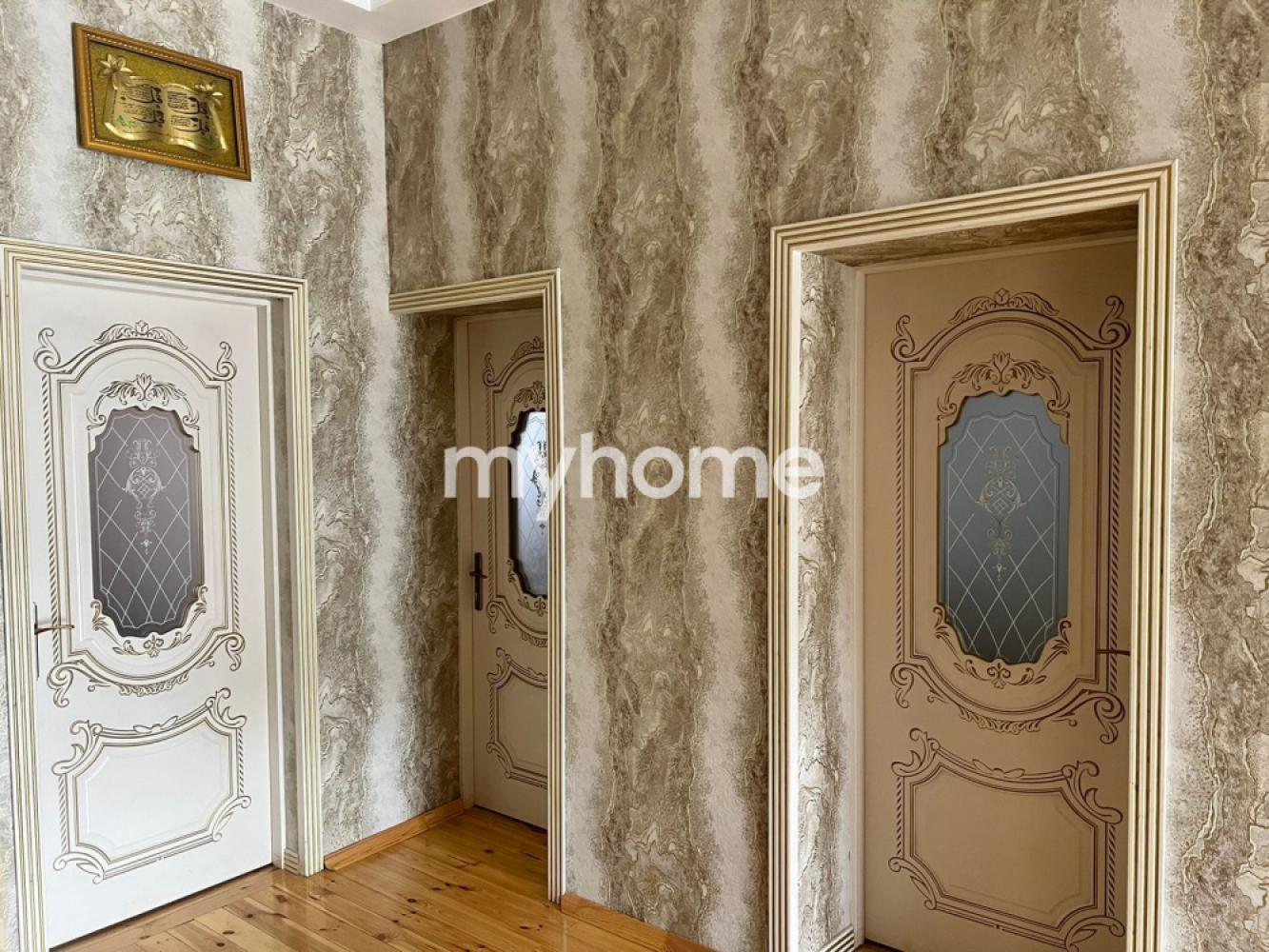 Binəqədi qəsəbəsində 220m² həyət evi satılır Binəqədi qəsəbəsində 220m² həyət evi satılır