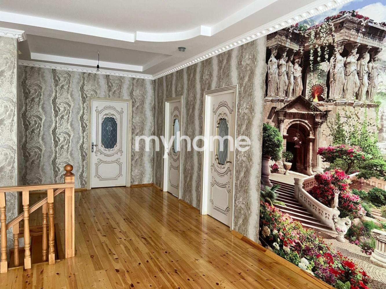 Binəqədi qəsəbəsində 220m² həyət evi satılır Binəqədi qəsəbəsində 220m² həyət evi satılır