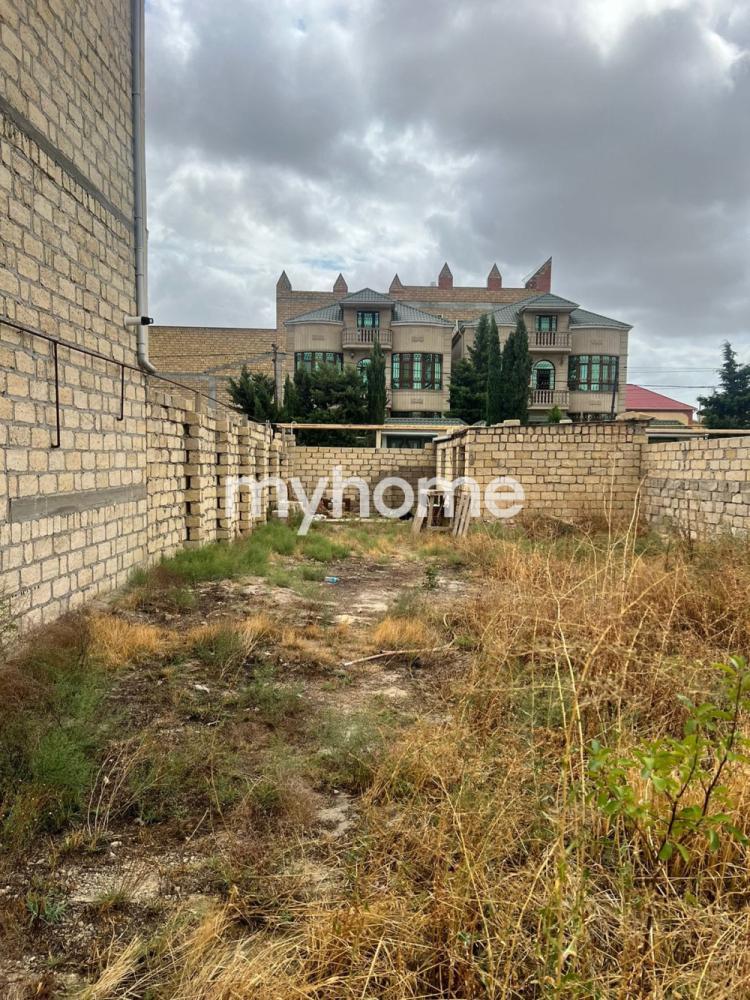 Binəqədi qəsəbəsində 220m² həyət evi satılır Binəqədi qəsəbəsində 220m² həyət evi satılır
