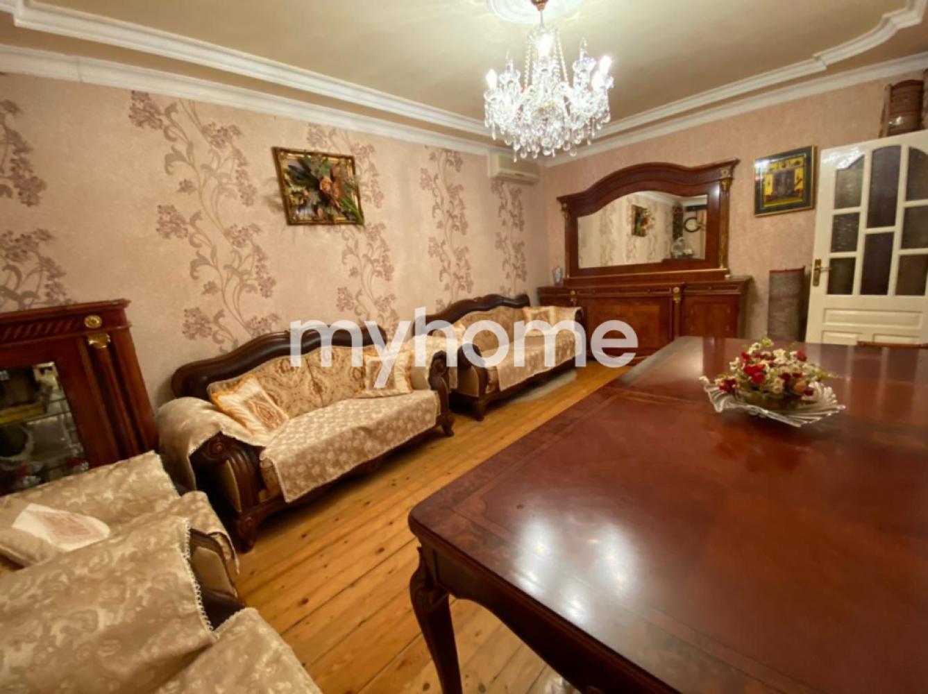 Qaraçuxur qəsəbəsi 146m² həyət evi satılır