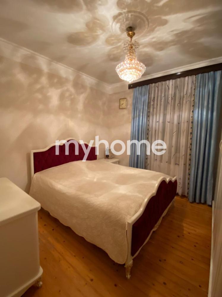 Qaraçuxur qəsəbəsində 146m² həyət evi satılır Qaraçuxur qəsəbəsində 146m² həyət evi satılır