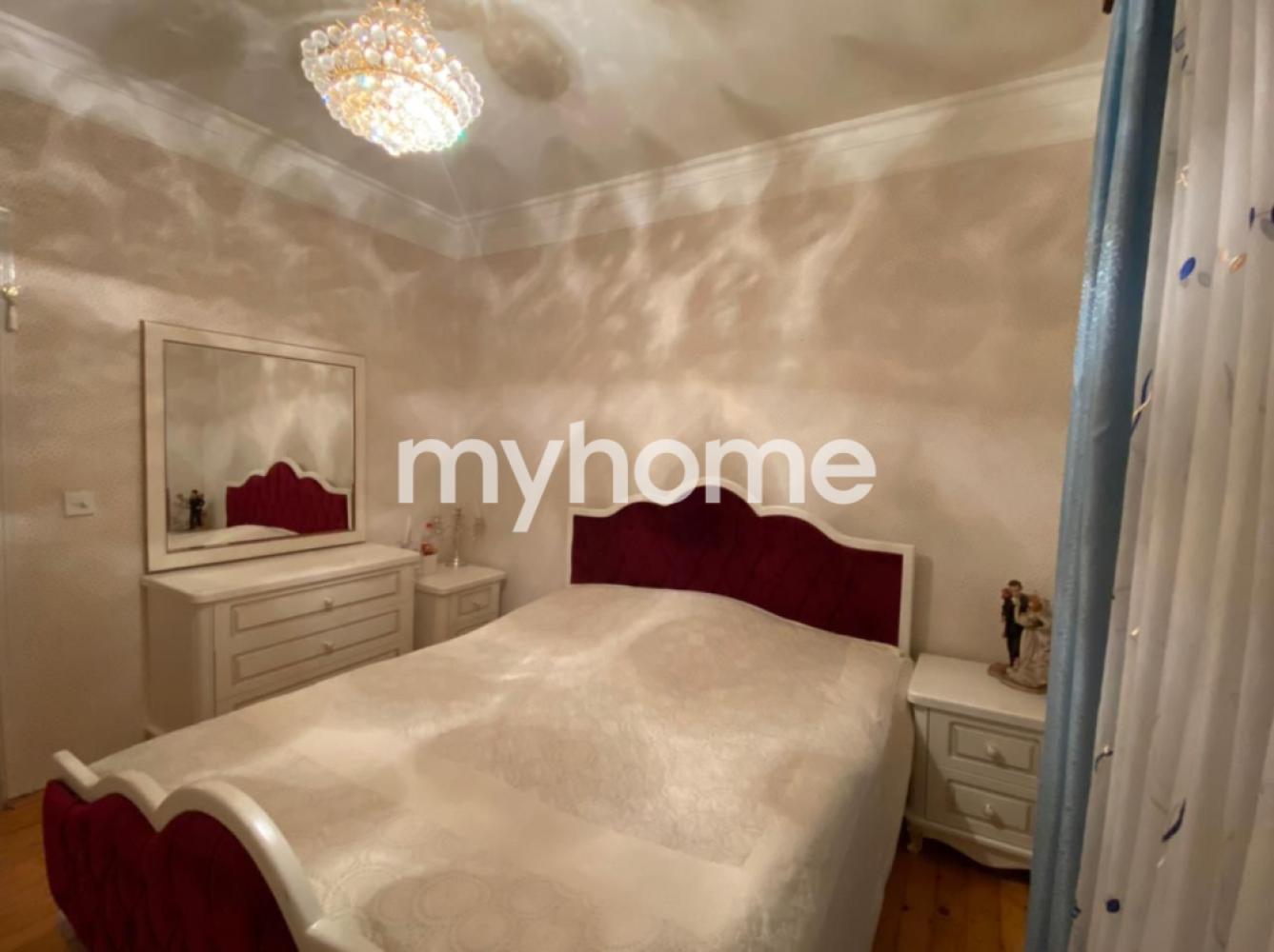 Qaraçuxur qəsəbəsində 146m² həyət evi satılır Qaraçuxur qəsəbəsində 146m² həyət evi satılır