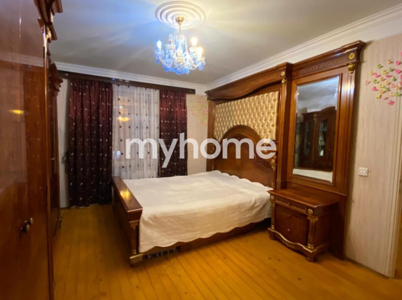 Qaraçuxur qəsəbəsində 146m² həyət evi satılır Qaraçuxur qəsəbəsində 146m² həyət evi satılır