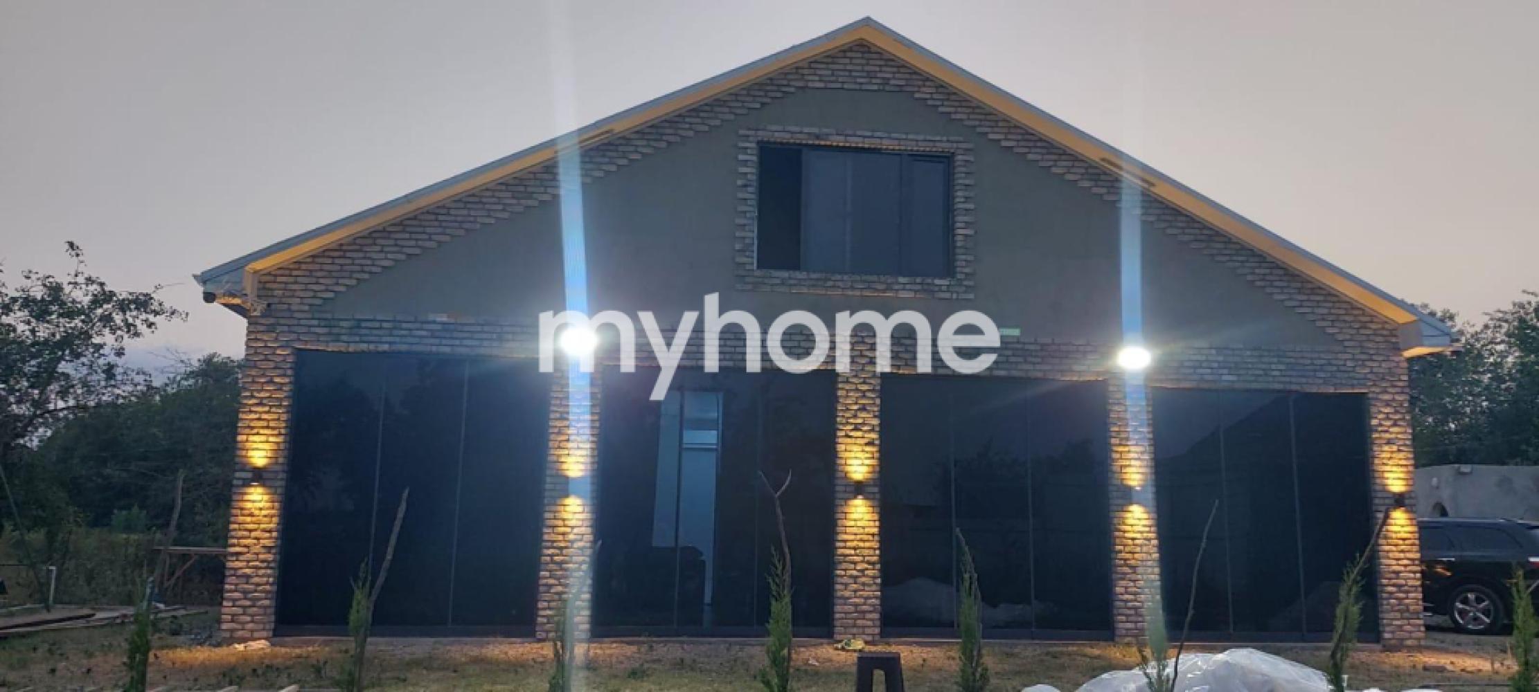 Lənkəran şəhəri 120m² həyət evi kirayə verilir