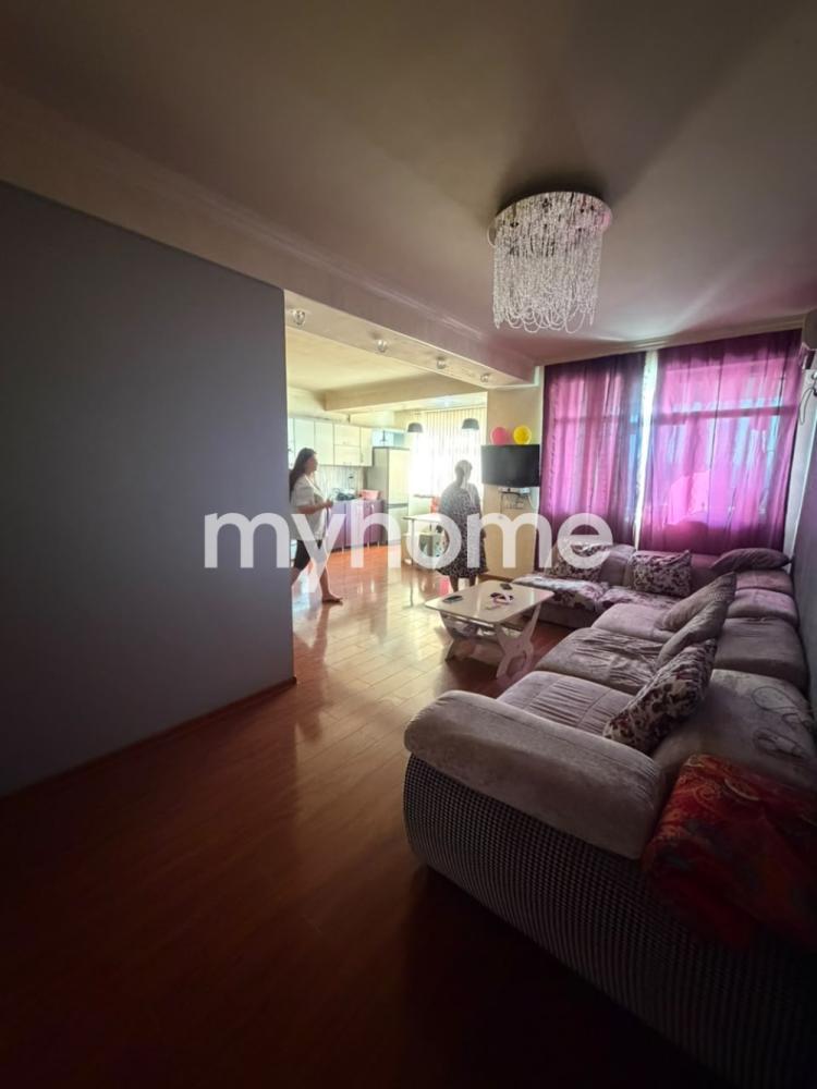 Xırdalan şəhəri 70m² mənzil satılır