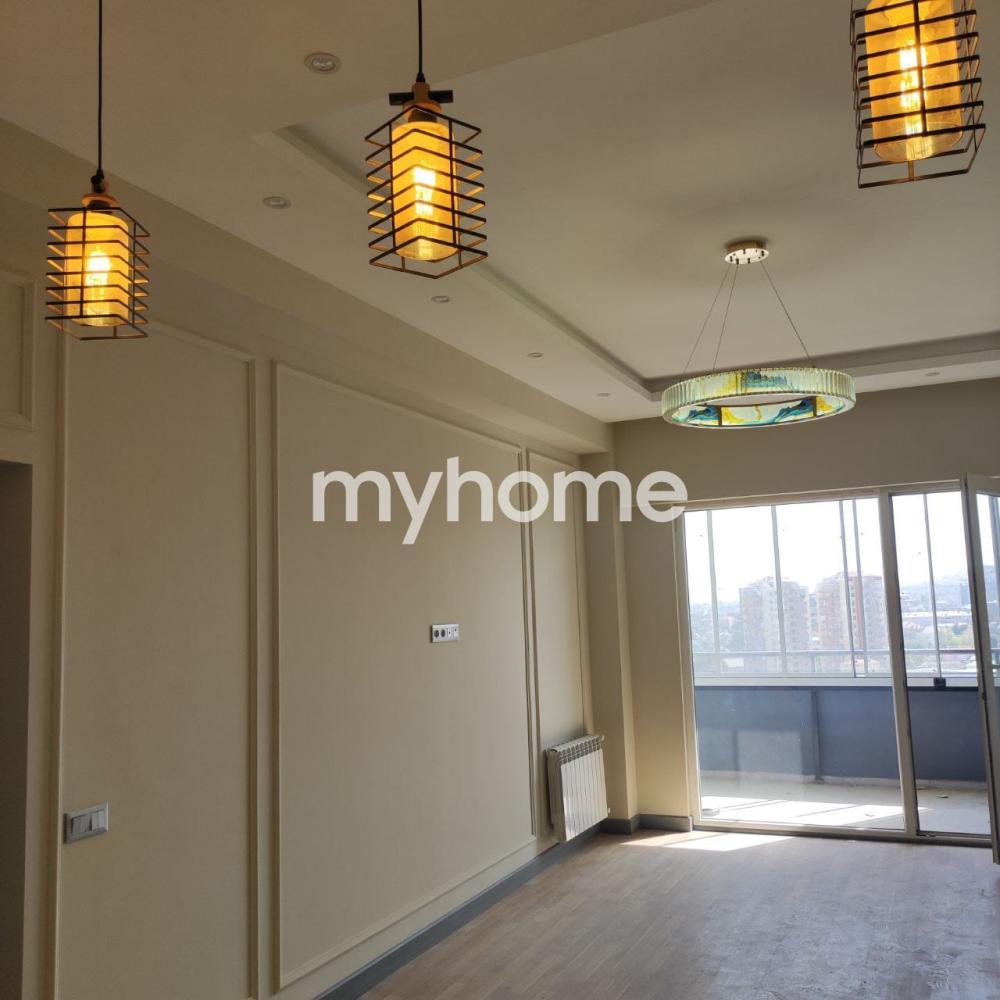 Biləcəri qəsəbəsi 72m² mənzil satılır