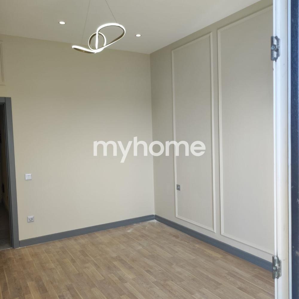 Biləcəri qəsəbəsi 72m² mənzil satılır