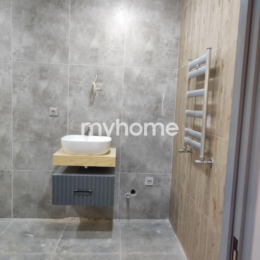 Biləcəri qəsəbəsində 72m² mənzil satılır Biləcəri qəsəbəsində 72m² mənzil satılır