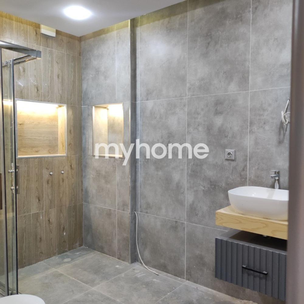 Biləcəri qəsəbəsində 72m² mənzil satılır Biləcəri qəsəbəsində 72m² mənzil satılır