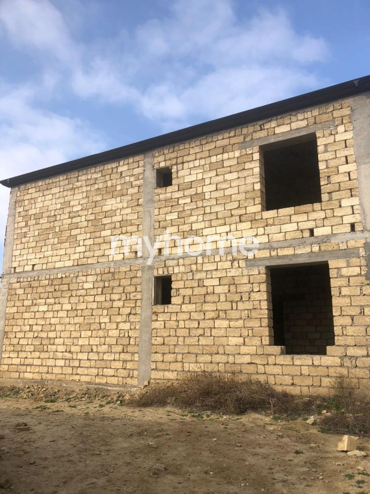 Badamdar qəsəbəsində 260m² həyət evi satılır Badamdar qəsəbəsində 260m² həyət evi satılır