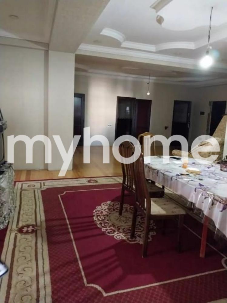 Bakıxanov qəsəbəsi 110m² mənzil kirayə verilir