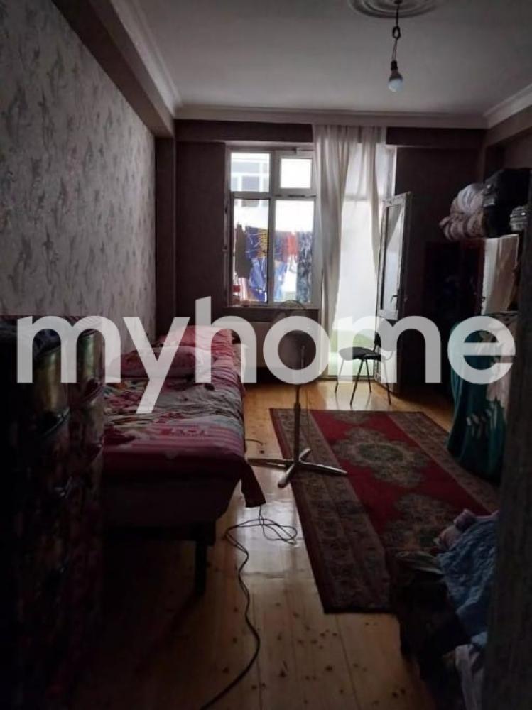 Bakıxanov qəsəbəsində 110m² mənzil kirayə verilir Bakıxanov qəsəbəsində 110m² mənzil kirayə verilir
