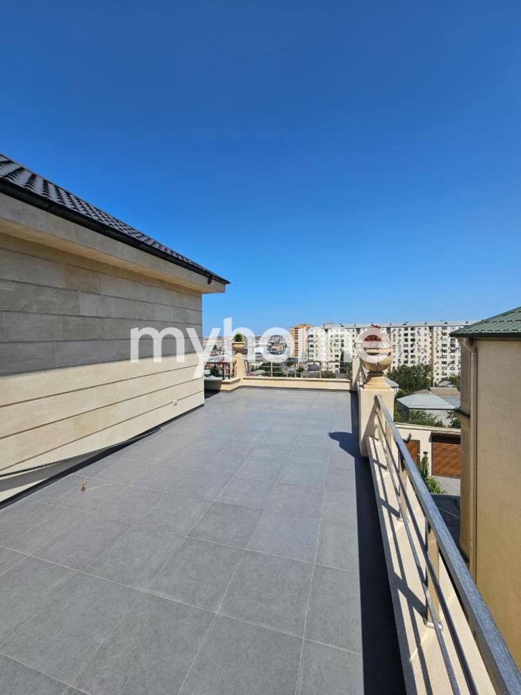 Bakıxanov qəsəbəsində 428m² həyət evi satılır Bakıxanov qəsəbəsində 428m² həyət evi satılır