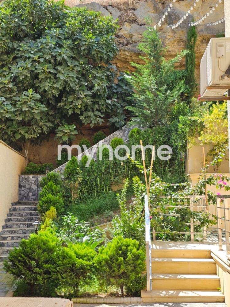 Bakıxanov qəsəbəsi 428m² həyət evi satılır