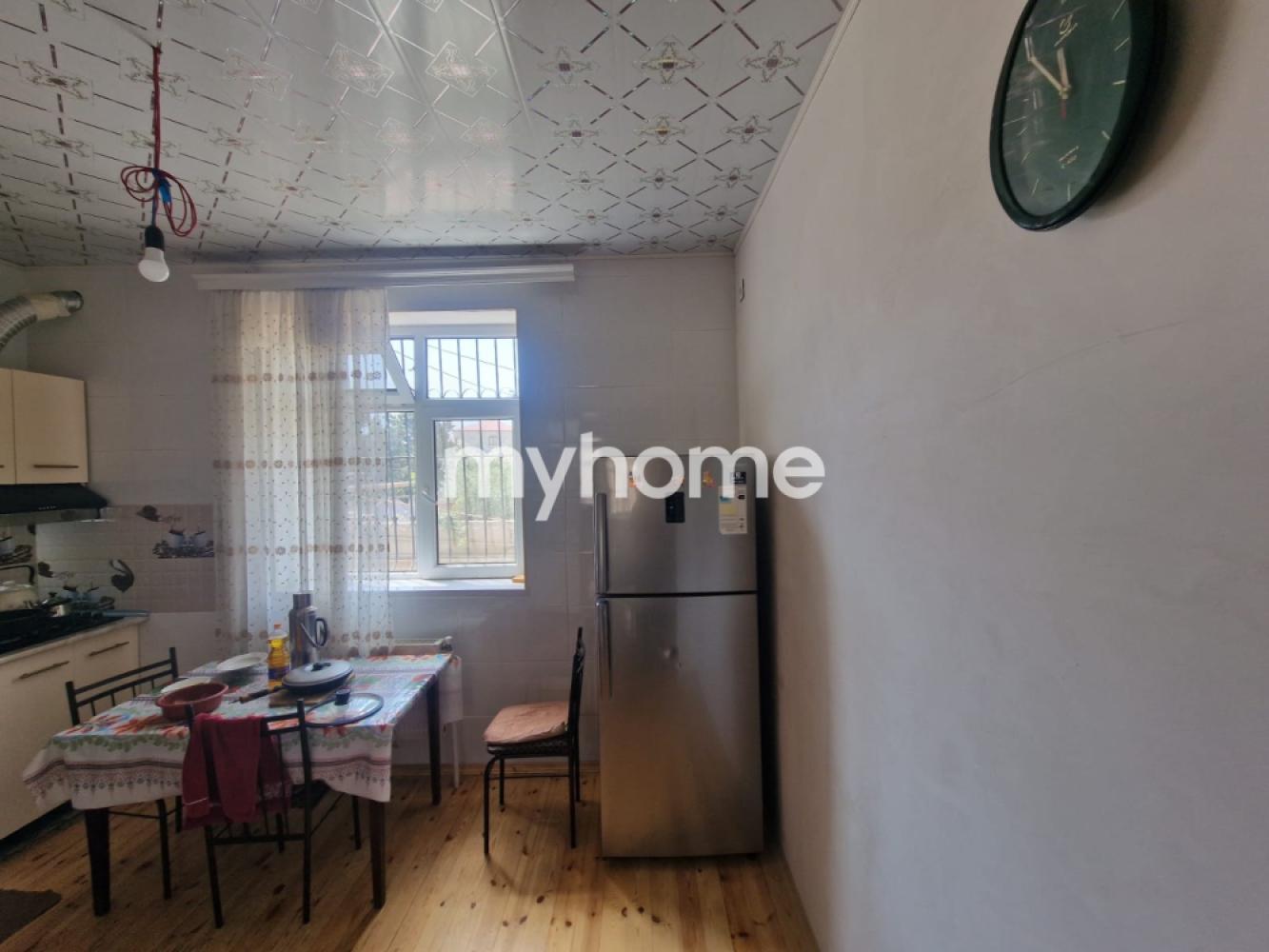 Bakıxanov qəsəbəsində 200m² həyət evi satılır Bakıxanov qəsəbəsində 200m² həyət evi satılır