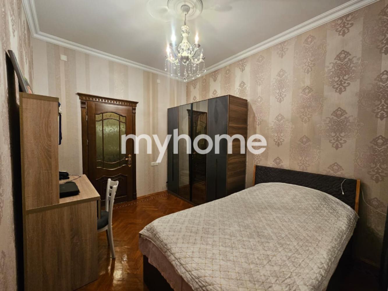 Bakıxanov qəsəbəsində 89m² mənzil satılır Bakıxanov qəsəbəsində 89m² mənzil satılır