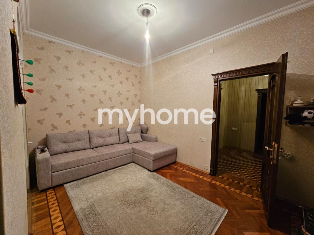 Bakıxanov qəsəbəsində 89m² mənzil satılır Bakıxanov qəsəbəsində 89m² mənzil satılır