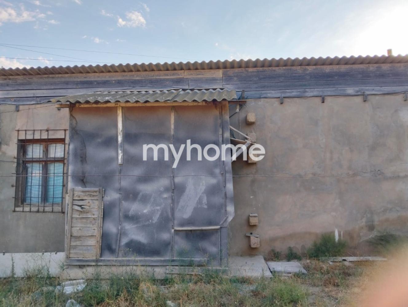 Qala qəsəbəsi 72m² həyət evi satılır