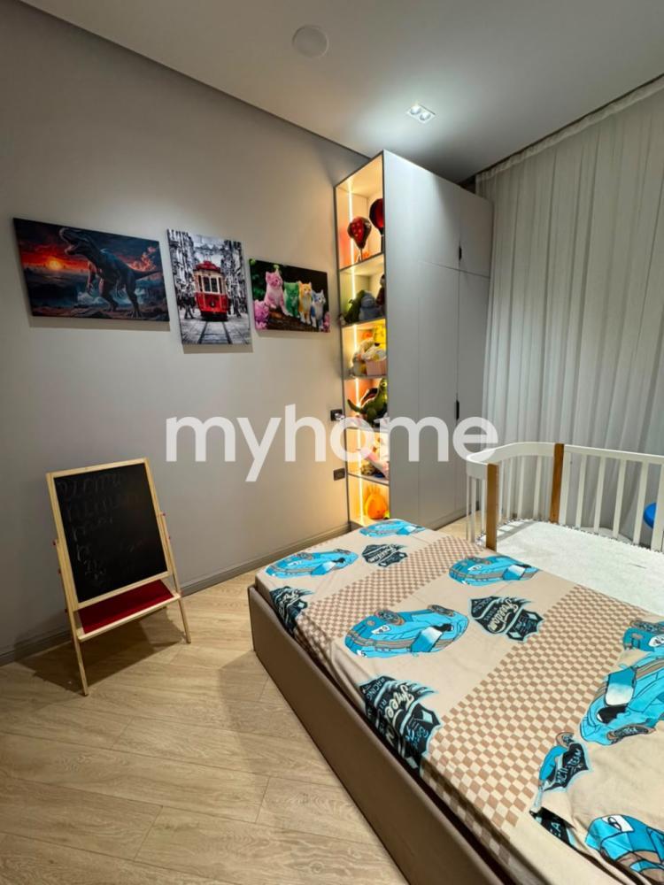 Biləcəri qəsəbəsində 113m² mənzil satılır Biləcəri qəsəbəsində 113m² mənzil satılır