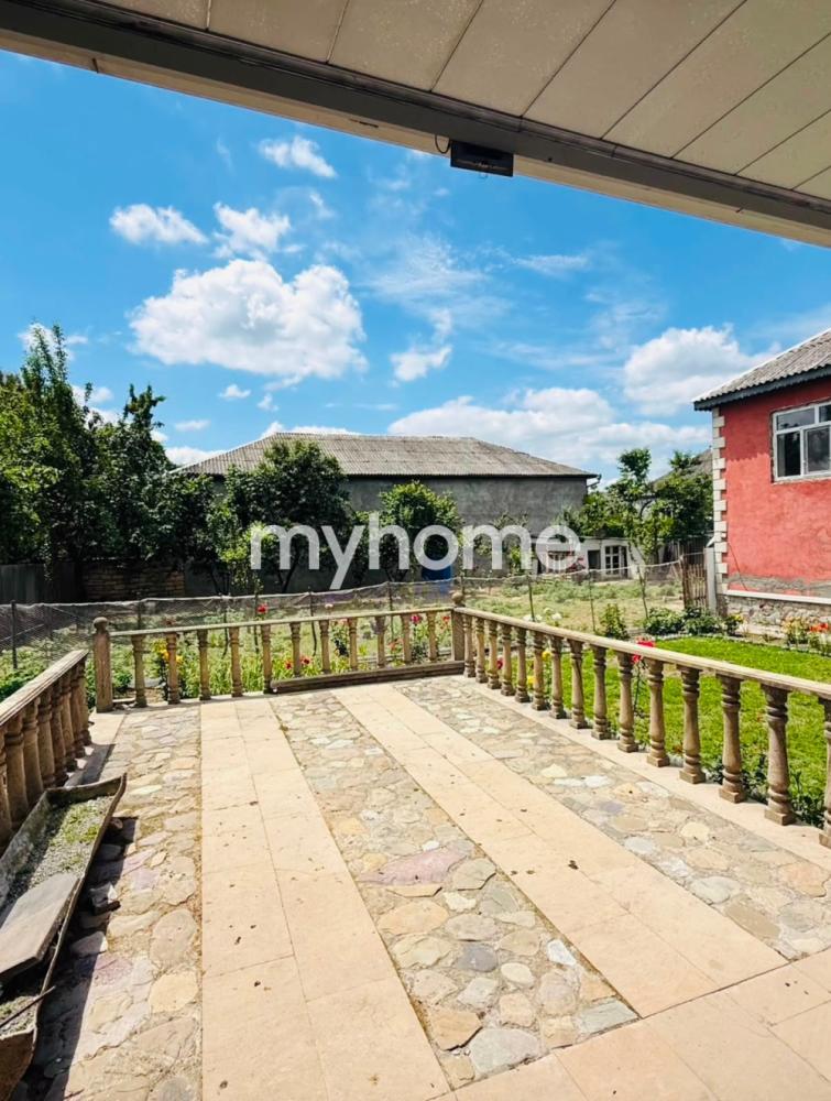 İsmayıllı şəhəri 185m² həyət evi satılır