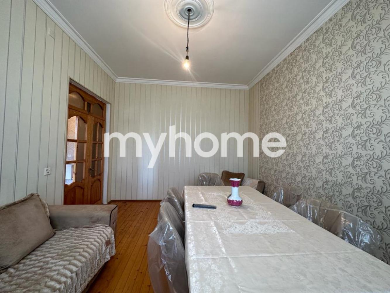 Binəqədi qəsəbəsi 250m² həyət evi satılır