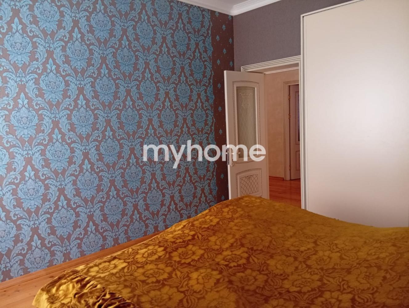 Mehdiabad qəsəbəsində 360m² həyət evi satılır Mehdiabad qəsəbəsində 360m² həyət evi satılır