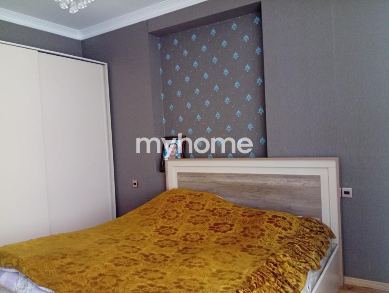 Mehdiabad qəsəbəsində 360m² həyət evi satılır Mehdiabad qəsəbəsində 360m² həyət evi satılır