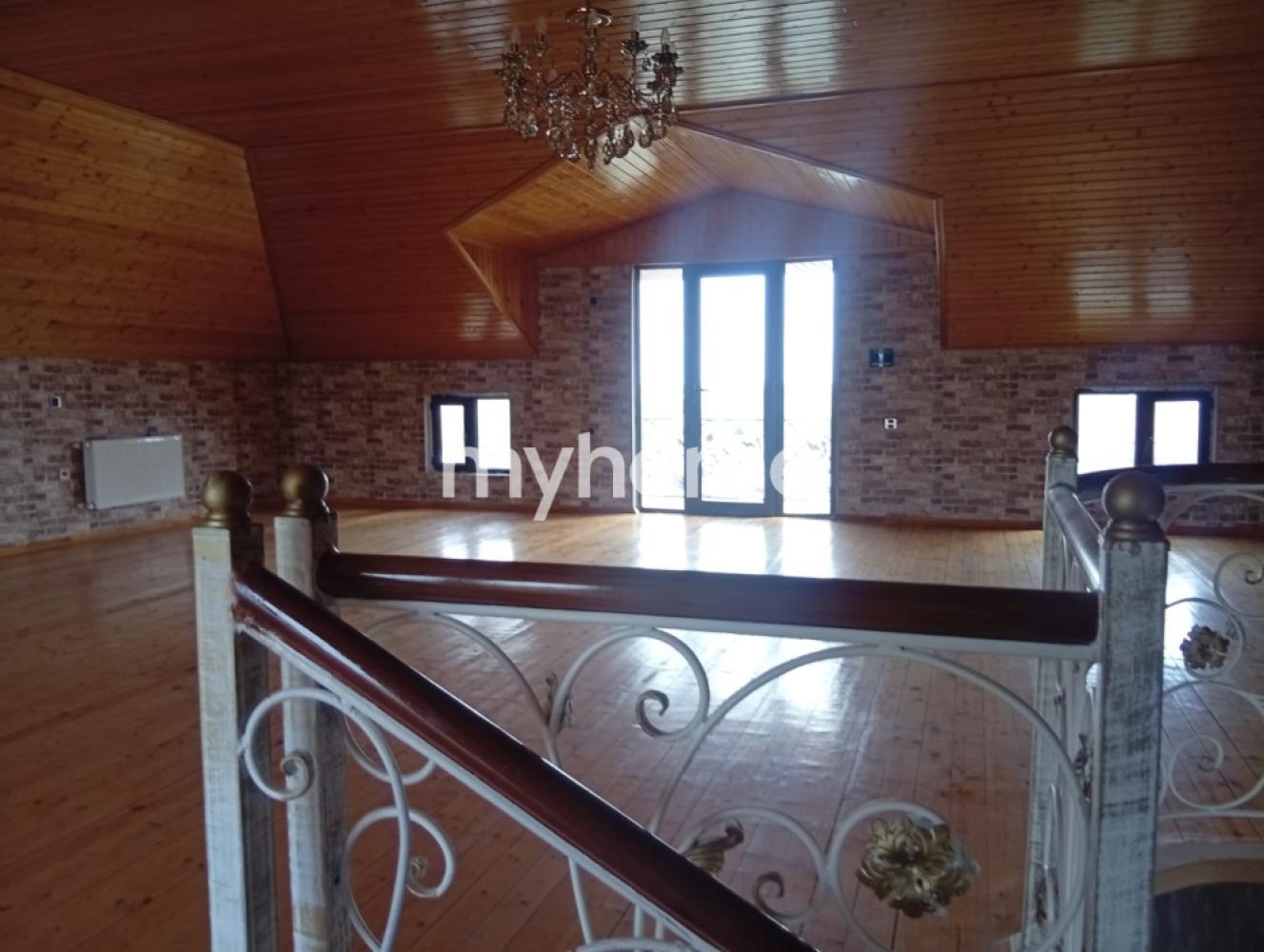 Mehdiabad qəsəbəsində 360m² həyət evi satılır Mehdiabad qəsəbəsində 360m² həyət evi satılır