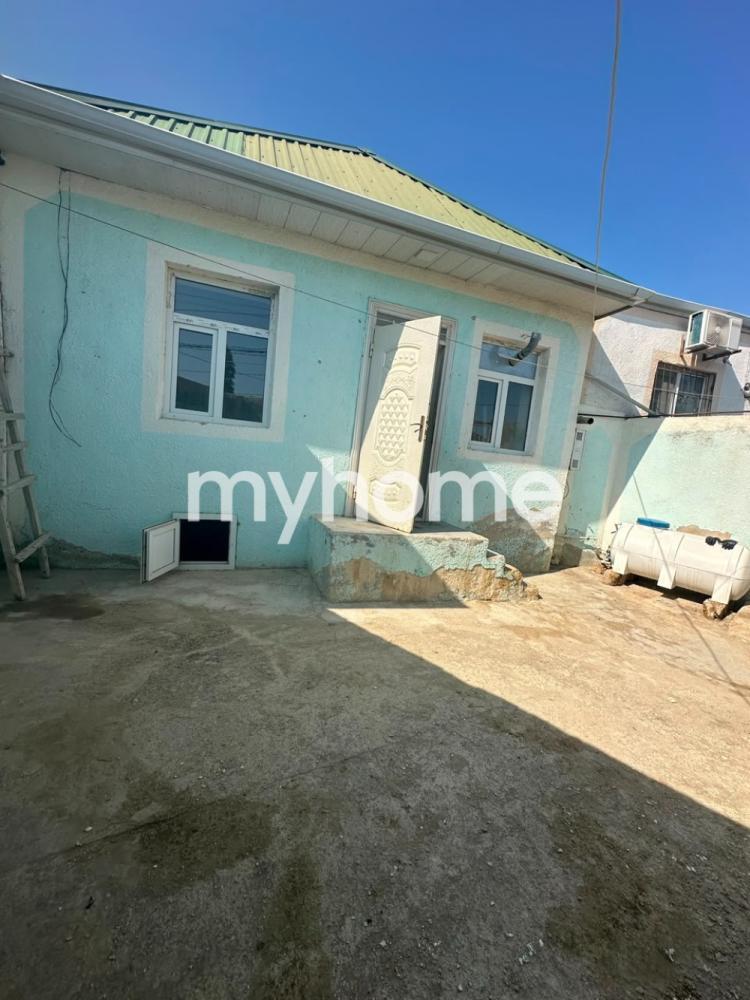Binə qəsəbəsində 60m² həyət evi satılır Binə qəsəbəsində 60m² həyət evi satılır