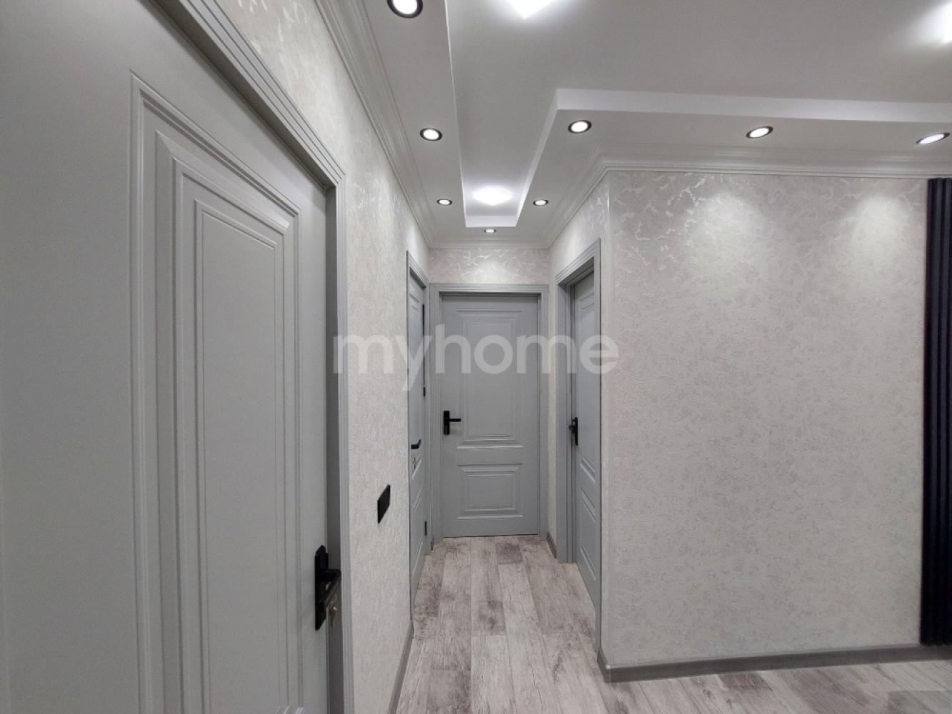 Hovsan qəsəbəsi 66m² mənzil satılır