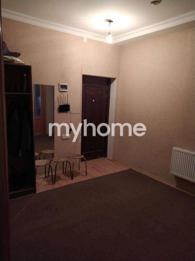 9-cu mikrorayon qəsəbəsi 90m² mənzil kirayə verilir