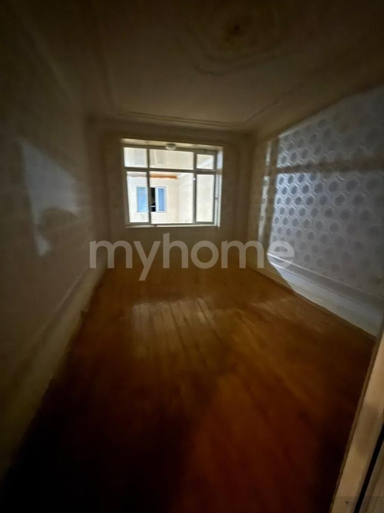 Gəncə şəhəri 70m² mənzil satılır